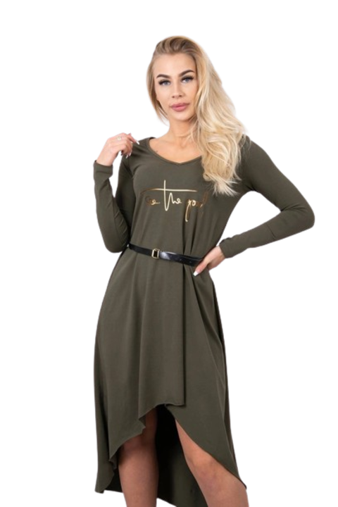 Рокля в цвят каки с декоративна лента и надпис, универсални размери