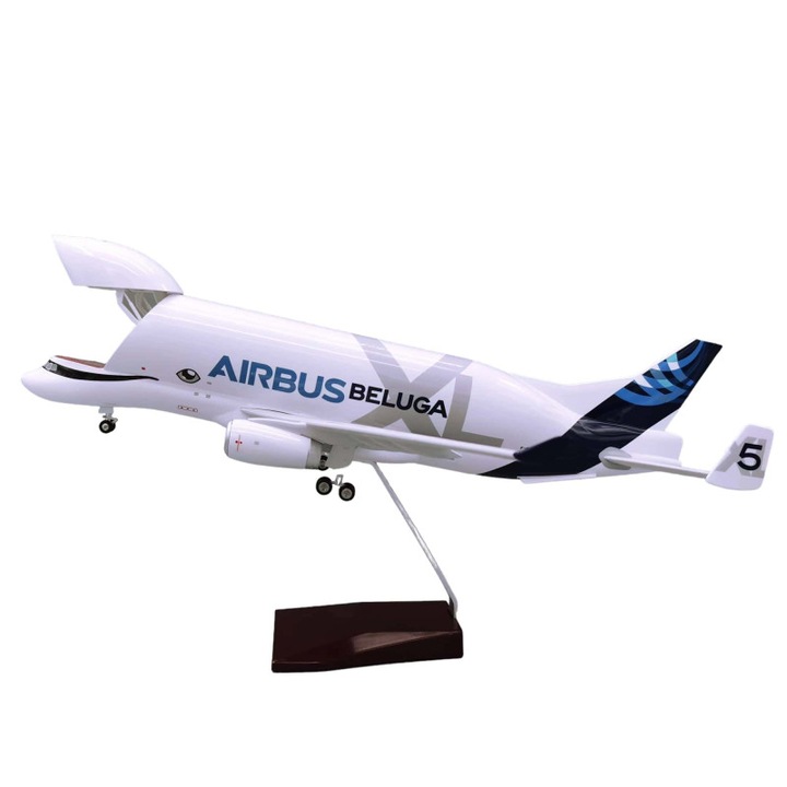 Модел на самолет Airbus Beluga A330, твърда пластмаса, 42 см, мащаб 1:150