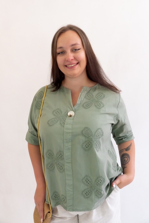 Bluza de dama cu broderie asimetrica, Nelino, Bumbac, Verde masliniu, One Size INTL