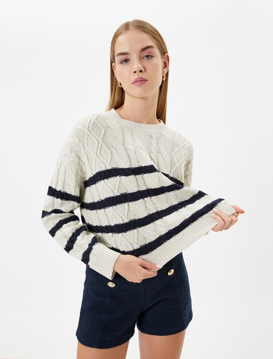 KOTON, Pulover crop din amestec de lana cu model torsade, Crem