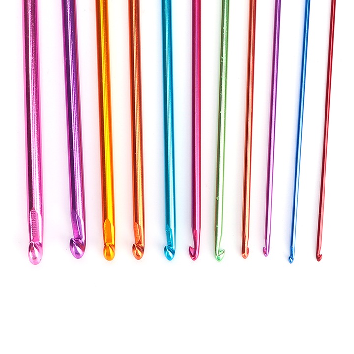 Комплект алуминиеви куки за плетене на една кука 11 части, размери 0.08-0.30in, многоцветни, 27см