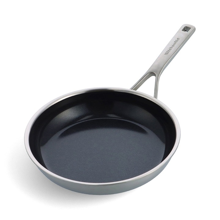 KitchenAid serpenyő, rozsdamentes acél, 28 cm, kerámia bevonattal, fekete
