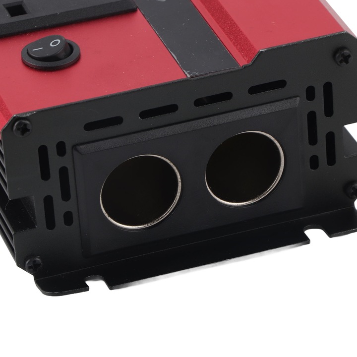 LCD képernyős szolár inverter USB 220V/1200W teljesítmény inverter (24V-tól 220V/1200W UK csatlakozó)