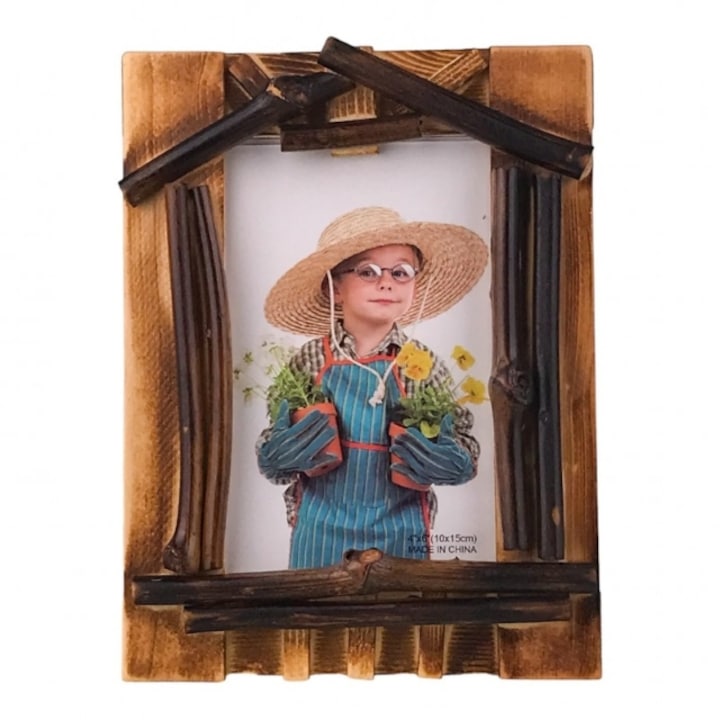 Rama foto din lemn cu crengute, in forma de casa. 16x21 cm