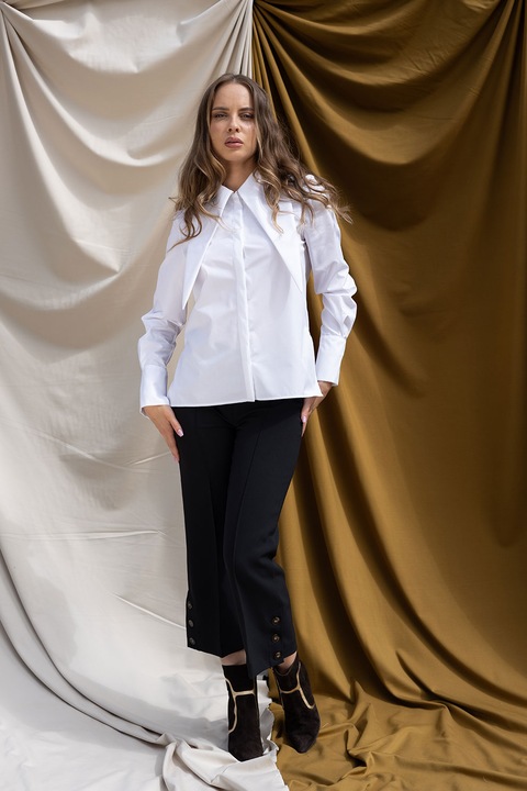 EMA\T, Pantaloni crop Rooted Soul, Negru