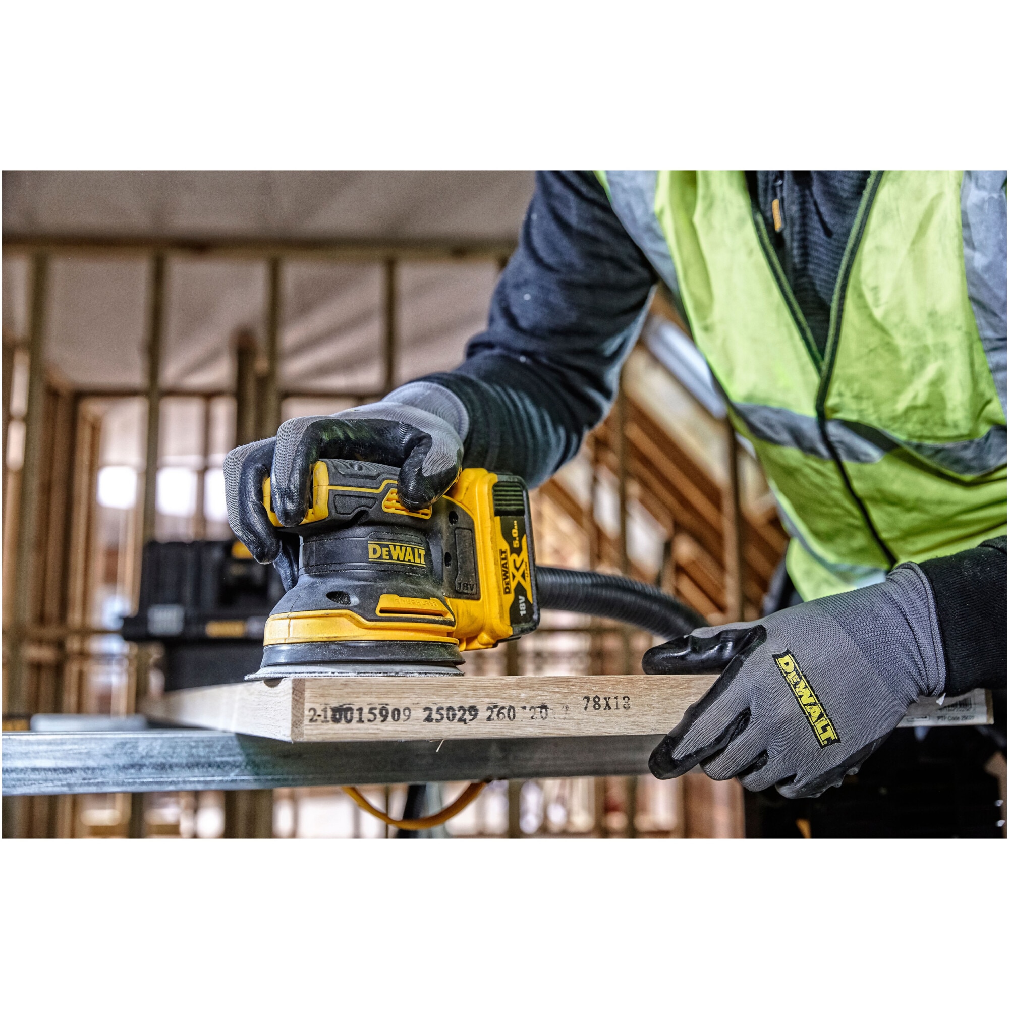 Slefuitor orbital pe acumulator DeWALT DCW210N, 18 V XR, motor