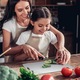 Tocator De Bucatarie Din Otel, Axroad Mall, Cu maner, Otel inoxidabil 304, Antibacterian si anti-mucegai, Fara miros, Robusta si durabila, Usor de curatat, Potrivit pentru carne, fructe, legume, Pentru masina de Spalat Vase, 34 x 23cm, Argint