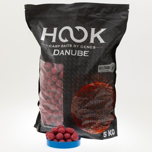 Nade si momeli