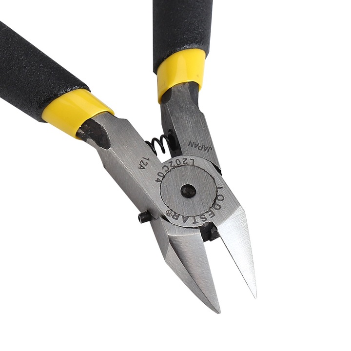 Jormftte mini szénacél fogó, csúszásmentes műanyag nyél, 133mm hosszúság, fekete + ezüst szín