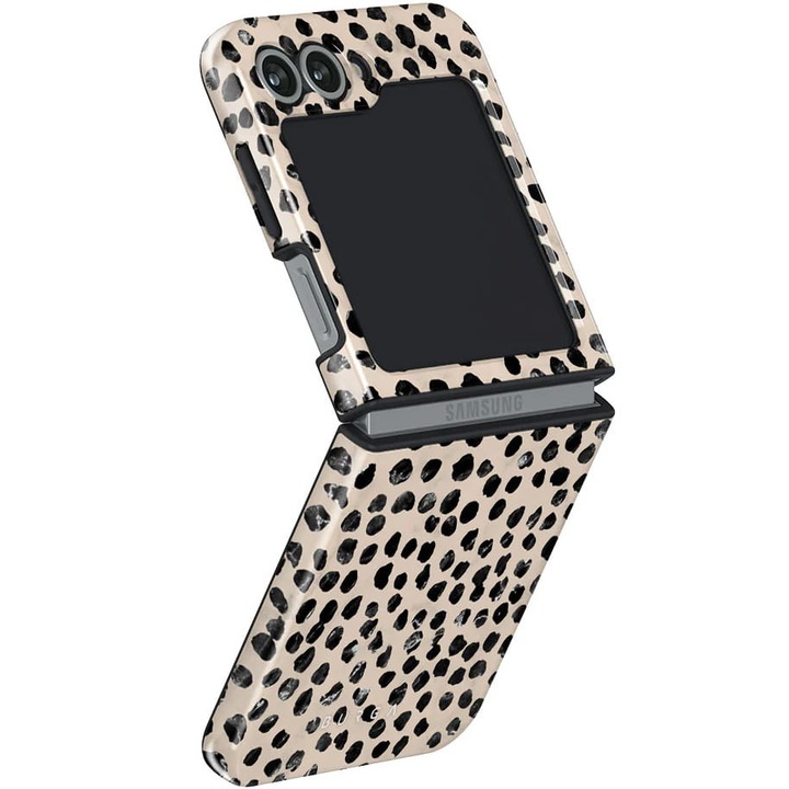 Husa Burga Almond Latte Tough pentru Galaxy Z Flip6, bej cu puncte negre