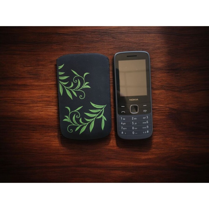 Калъф съвместим с Nokia 3210(2024), мек материал, текстил, черен/зелен