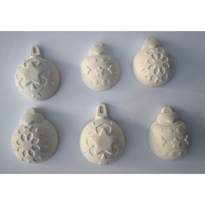 Комплект от 6 фигурки от гипс, топки, бял