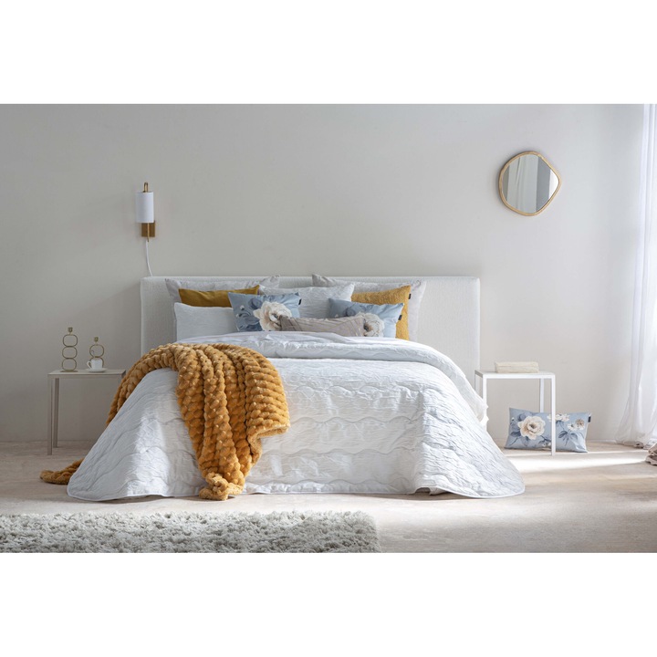 Saima Blanco takaró, mérete 180x270 cm + 2 db. 50x70 cm-es fedők