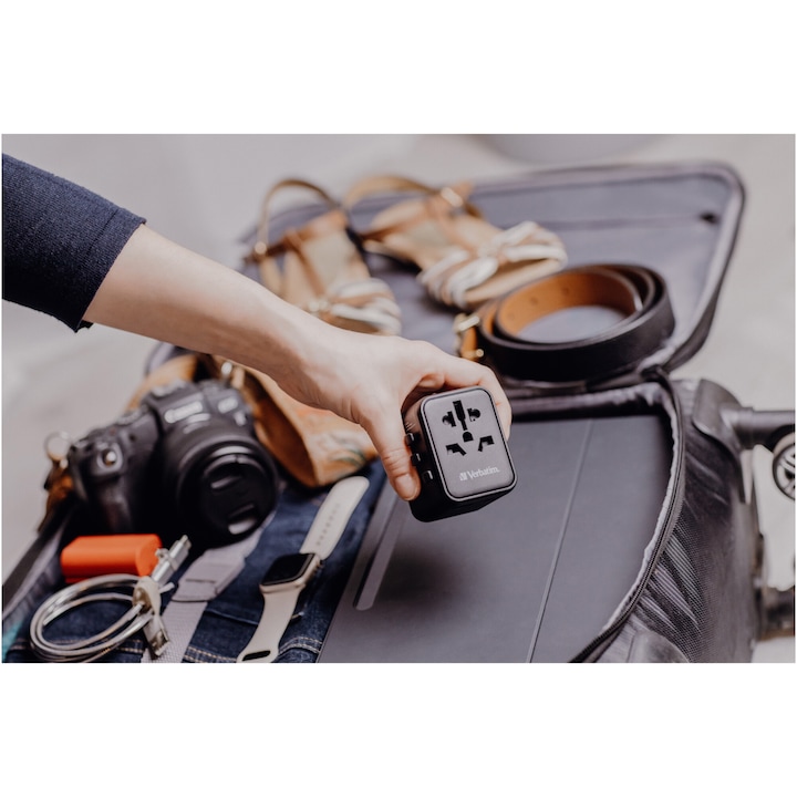 Adaptor calatorie universal Verbatim 49544 UTA-02, 20W, USB-C PD 20W, USB-A QC 3.0, Negru