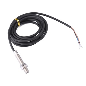 Senzor fotoelectric cu reflexie difuza Enforose, cilindric, 12-24V