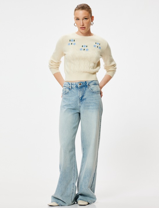 KOTON, Pulover cu model torsade si broderie florala, Alb fildes, S