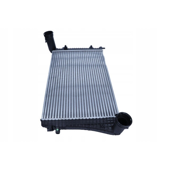 Maxgear intercooler hűtő VW Golf 5 1.9TDI-hez, 617x407x32mm, léghűtés