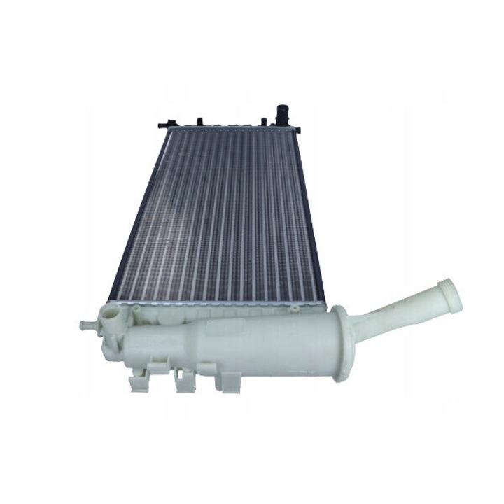 Maxgear hűtőradiátor Fiat Punto 1.2/1.216V 99- 322x579x23mm