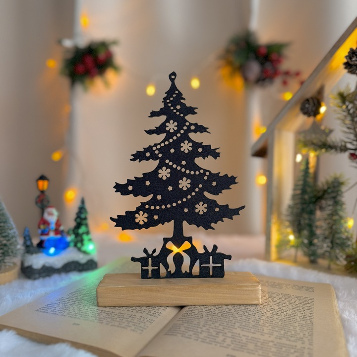 Decoratiune Craciun, Brad – Eco-friendly, Baza din Lemn Natural, Negru 19cm, Handmade, Decor Interior Birou, Sufragerie, Cadou Craciun, Printat 3D din PLA Eco (plastic biodegradabil), DECORADI®