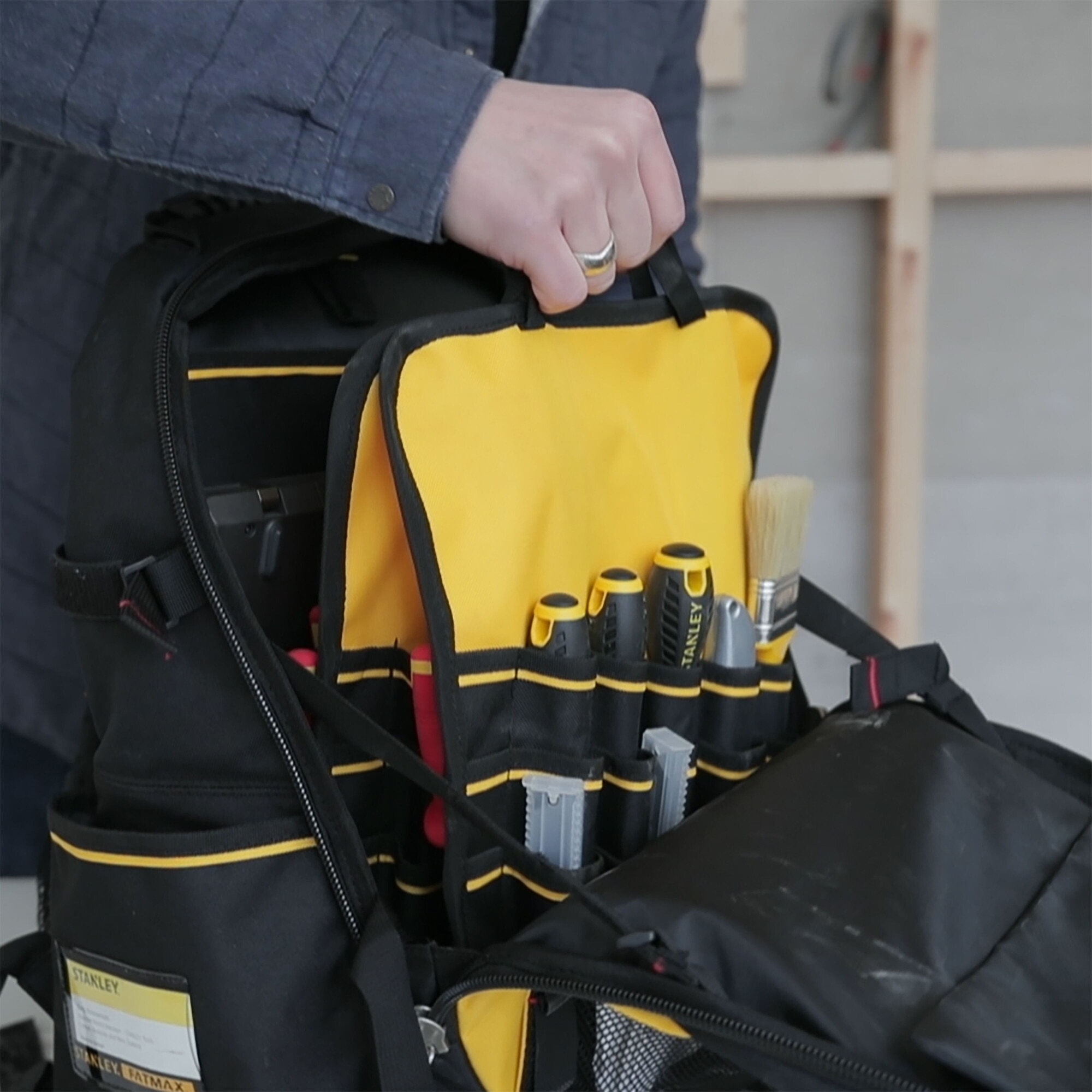 Rucsac geanta de scule Stanley FatMax 1-95-611, rezistent cu acces