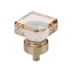 Vasalat és tartozékok