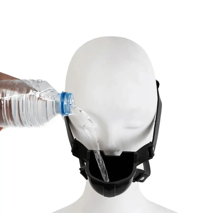 Cagula din piele: O jucarie sexy pentru adulti pentru directionarea placerii si deschiderea gurii