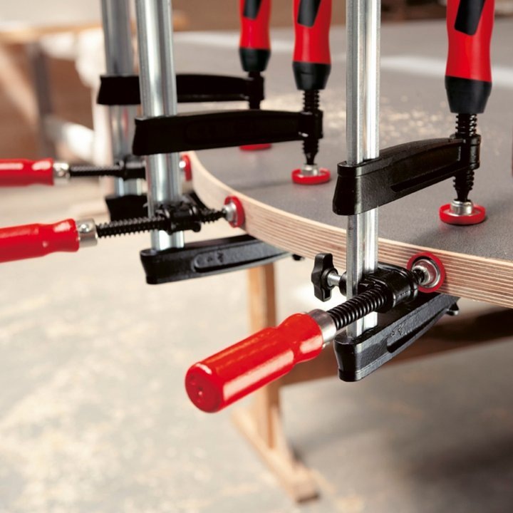 Menghina Bessey pentru muchii KT5