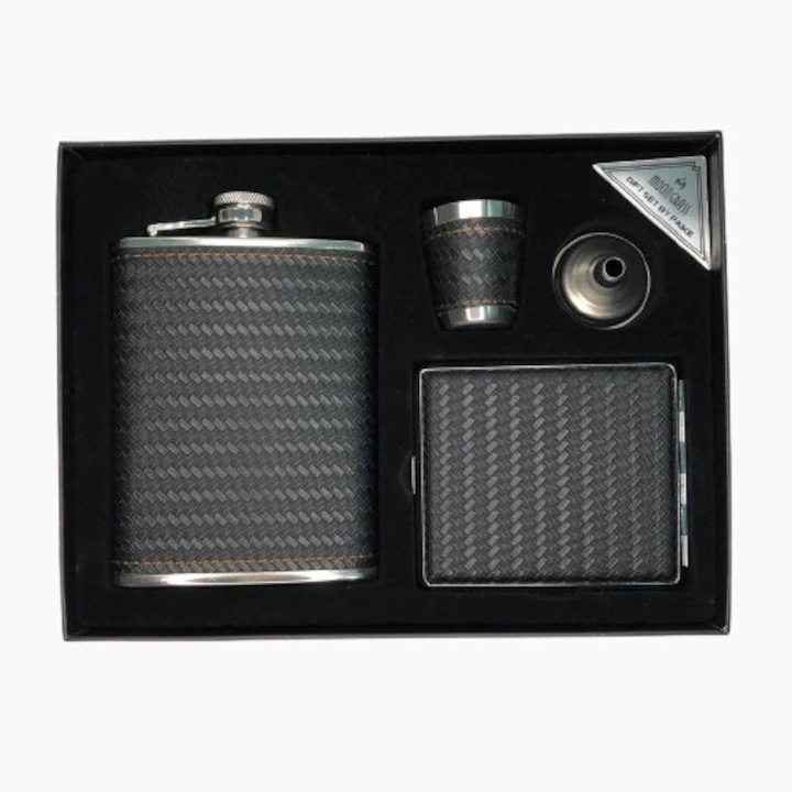 Set cadou 4 piese format din plosca, tabachera, shot si palnie a-983