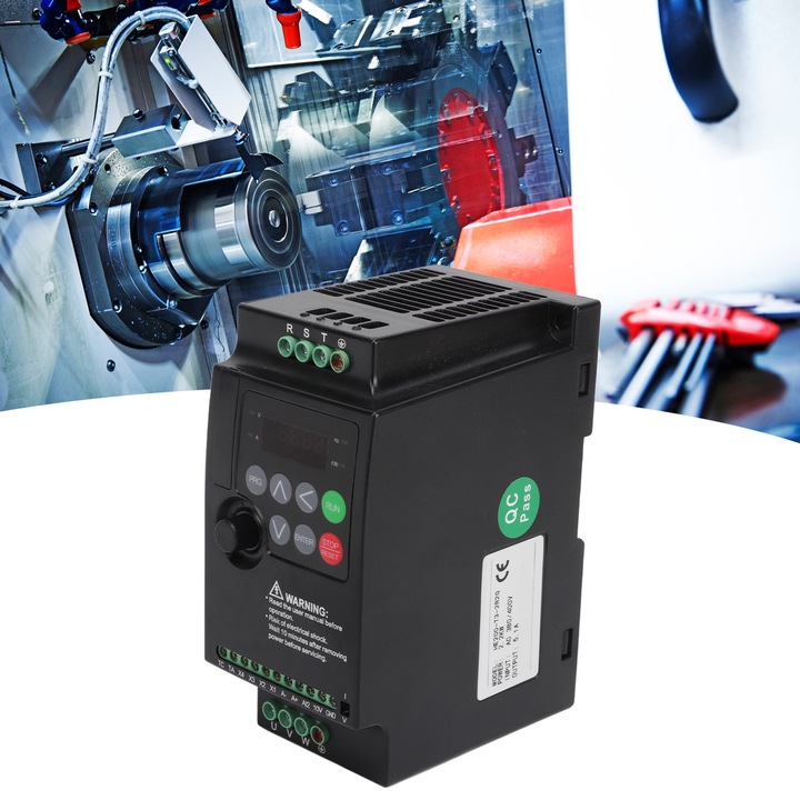 Változtatható frekvenciájú egység AC380 400V bemenet AC380V kimenet AVR VFD inverter 3PH 2.2KW