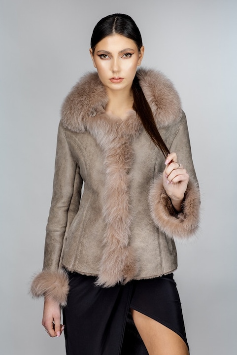 Geaca de Dama din Blana de Miel si Vulpe Argintie, Model Sofia, Crem