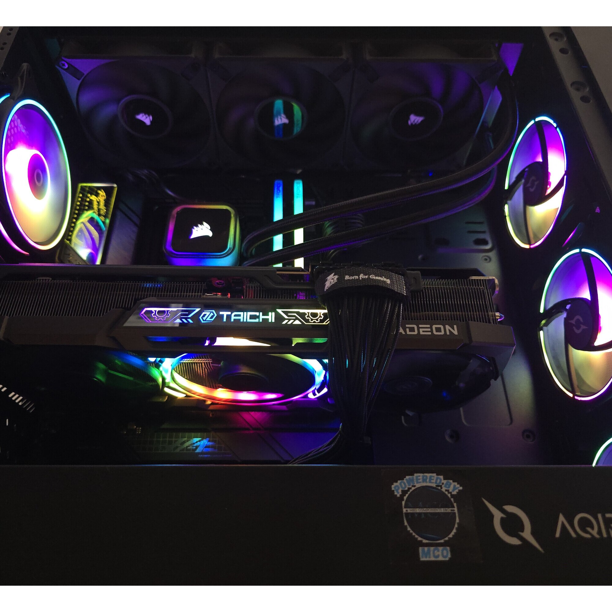 Sistem Desktop PC Gaming, AMD Ryzen 7 7800X3D, 32GB DDR5, 2TB SSD