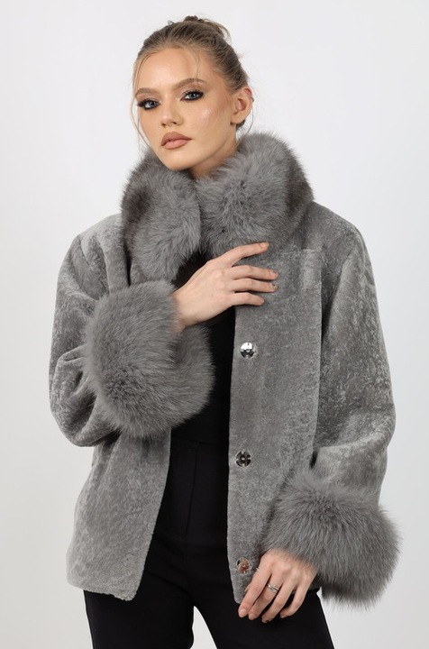 Capa de Dama din Blana de Miel Australian si Guler din Vulpe Argintie, Model Mirela, Gri
