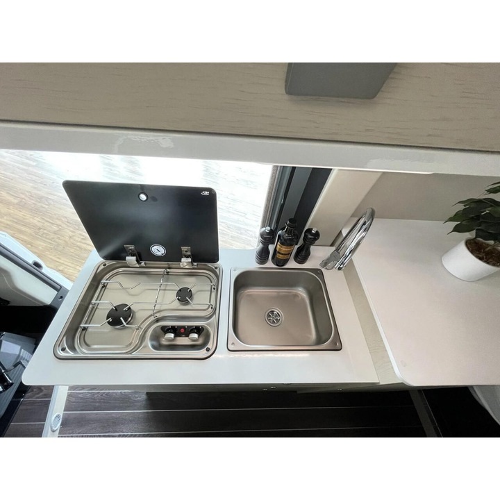 Voucher inchiriere autorulota 3 nopti clasa Campervan 2+2 Automata, GoCamper, valabil pana la 31 decembrie 2025