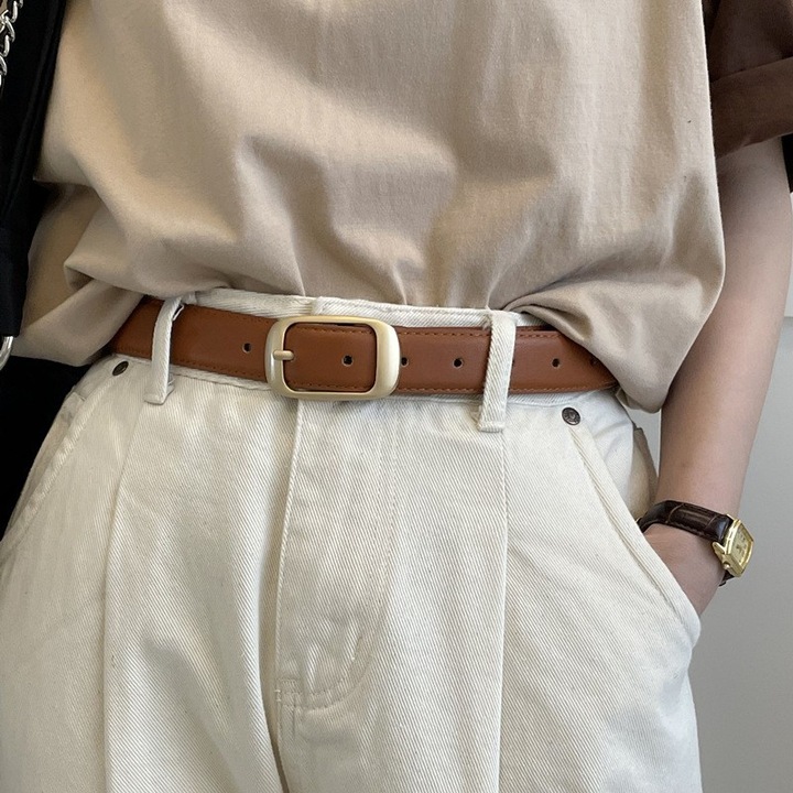 Curea din piele naturala cu aspect vintage / retro, reglabila, flexibila, pentru fuste, pantaloni, catarama dreptunghiulara rotunjita, din metal auriu, 105 cm, maro camel, marime universala