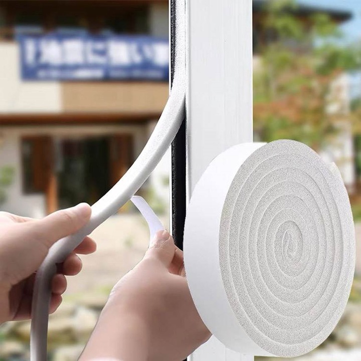 Banda de etansare autocolanta alba pentru usi/ferestre 6m