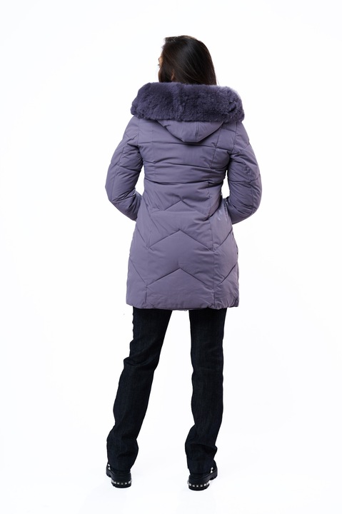 Geaca dama 2326, Mov