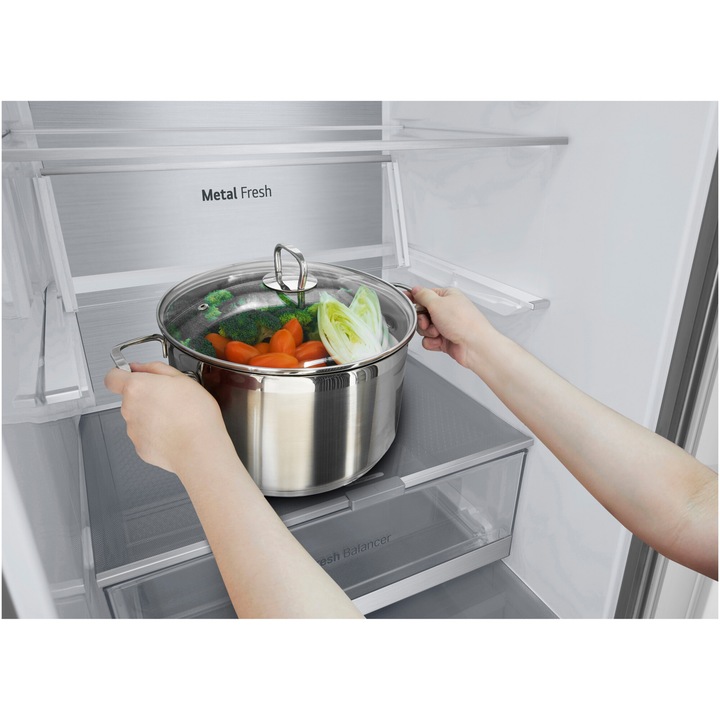Combina frigorifica LG GBF7172DPY, 343 l, No Frost, LINEARCooling, Door Cooling, Dispenser apa, WIFI, Clasa D, H 186 cm, Argintiu