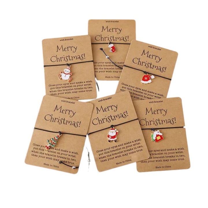 Set 6 Bratari de Craciun, Lungimea snurului este ajustabila de la 16 la 30 cm, pandativ 2.2*1.6 cm, adauga farmec garderobei de sarbatori