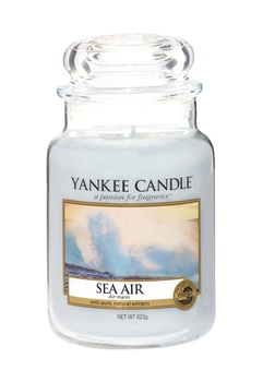 Yankee Candle Lumanare parfumata mare in borcan Sea Air Yankee Candle Lumanare parfumata mare in borcan Sea Air