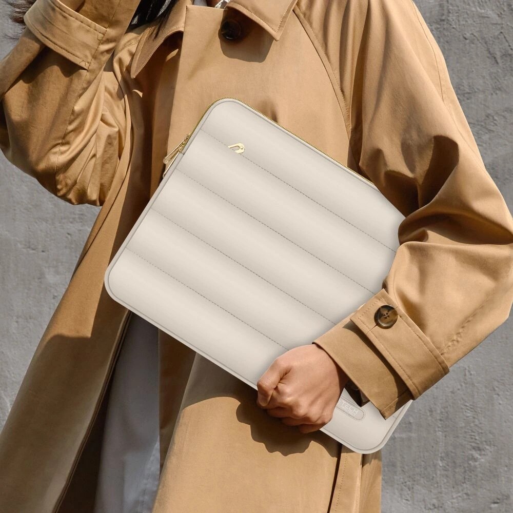 Husa pentru laptop Tech-Protect Puffy 13-14inch, set cu mini geanta pentru accesorii, bej, spuma/plus