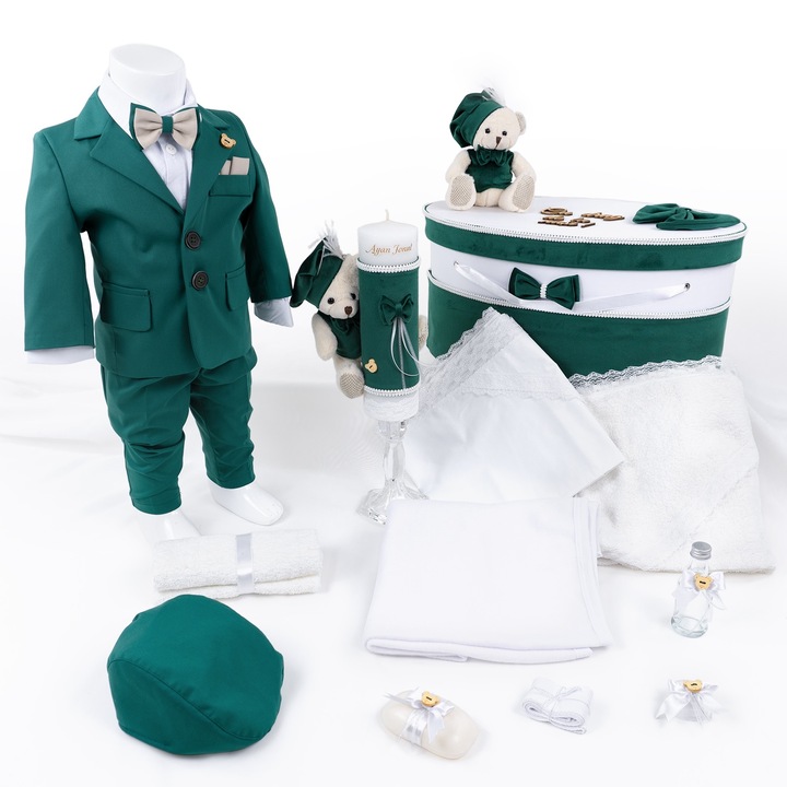 Set Botez "Ursuletul Jucaus", format din Trusou Complet, Lumanare si Tinuta Eleganta, model Ursulet, 16 piese, pentru Baieti, culoare Verde, marca LoreBebe ® - 57-62 CM