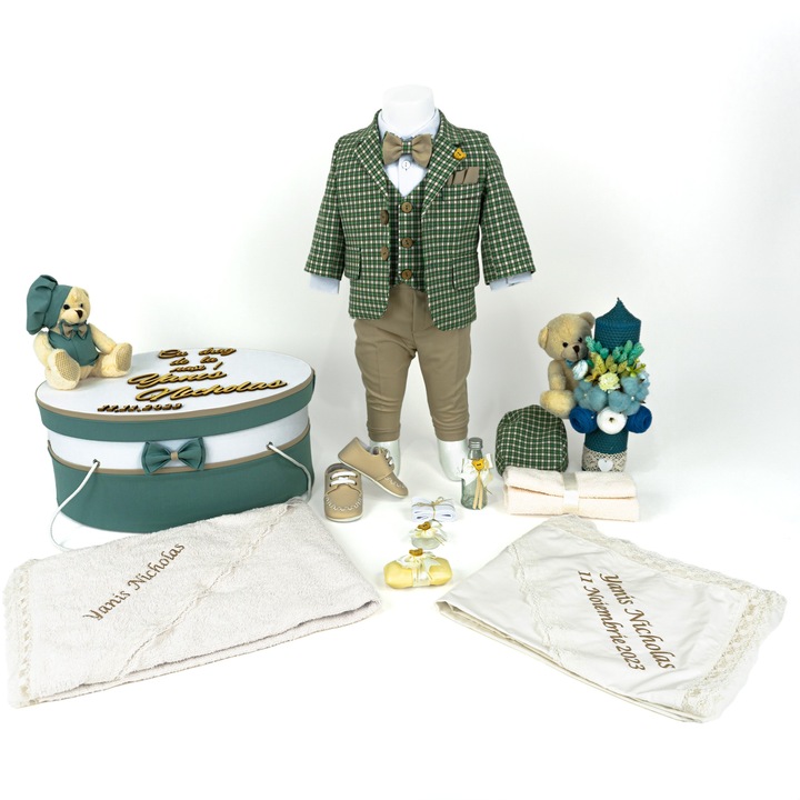 Set Botez "Teddy Bear Carouri", format din Trusou Complet, Lumanare si Tinuta Eleganta, model Ursulet, 17 piese, pentru Baieti, culoare Verde, marca LoreBebe ® - 63-68 CM