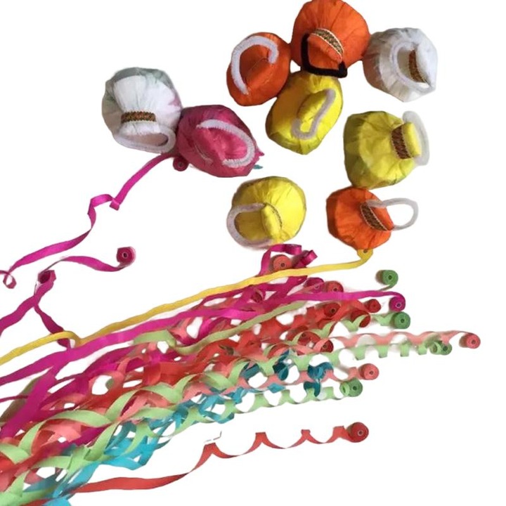 Комплект от 10 парти играчки, многоцветни