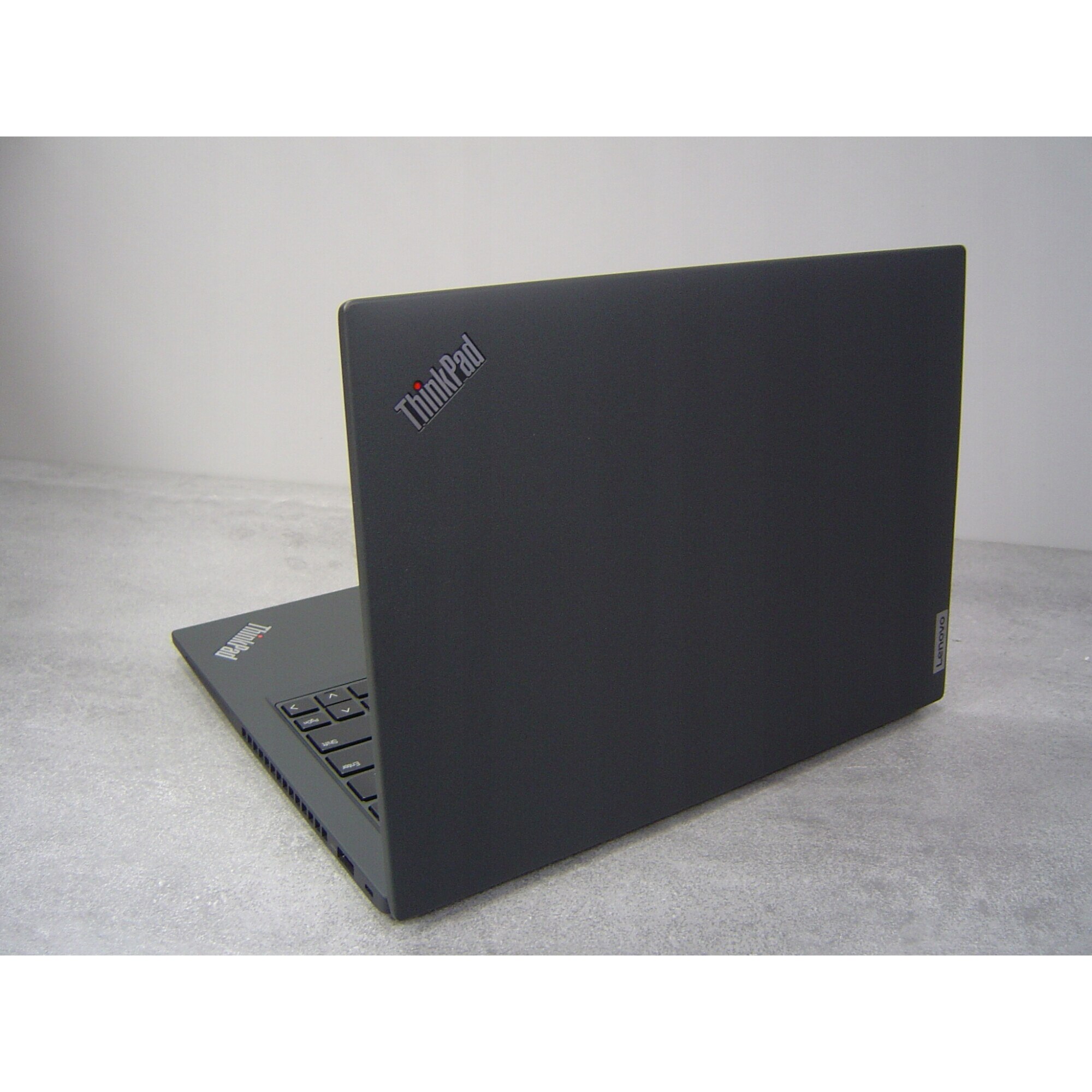Laptop Lenovo ThinkPad P14s Gen 3, AMD Ryzen 7 PRO 6850U, 32GB RAM