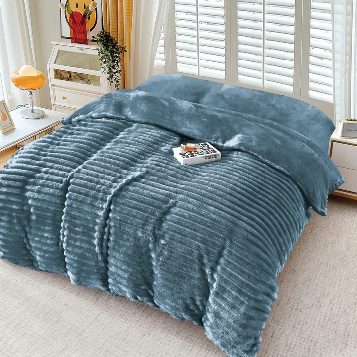 Cocolino Line takaró 230x250 cm Emma, kék, bolyhos