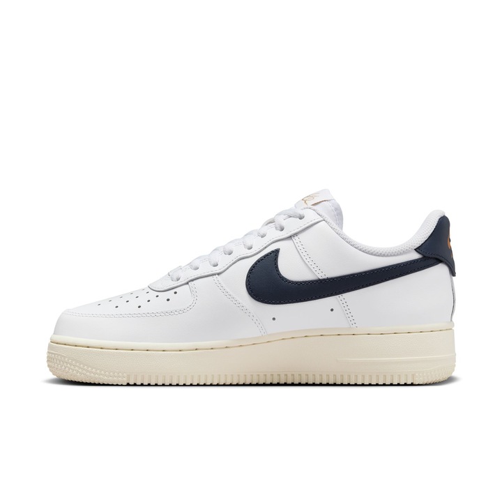 Спортни обувки, Nike, W Air Force 1 '07 Flyease Oly, бели, 36.5 EU