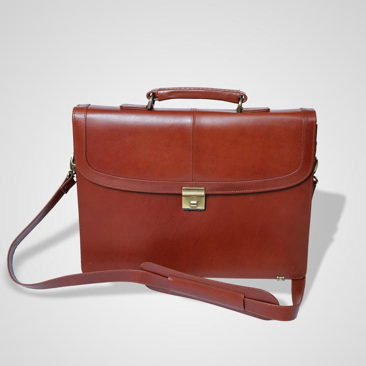 Executive teljes szemcsés bőr aktatáska, sárgásbarna, 1 darab