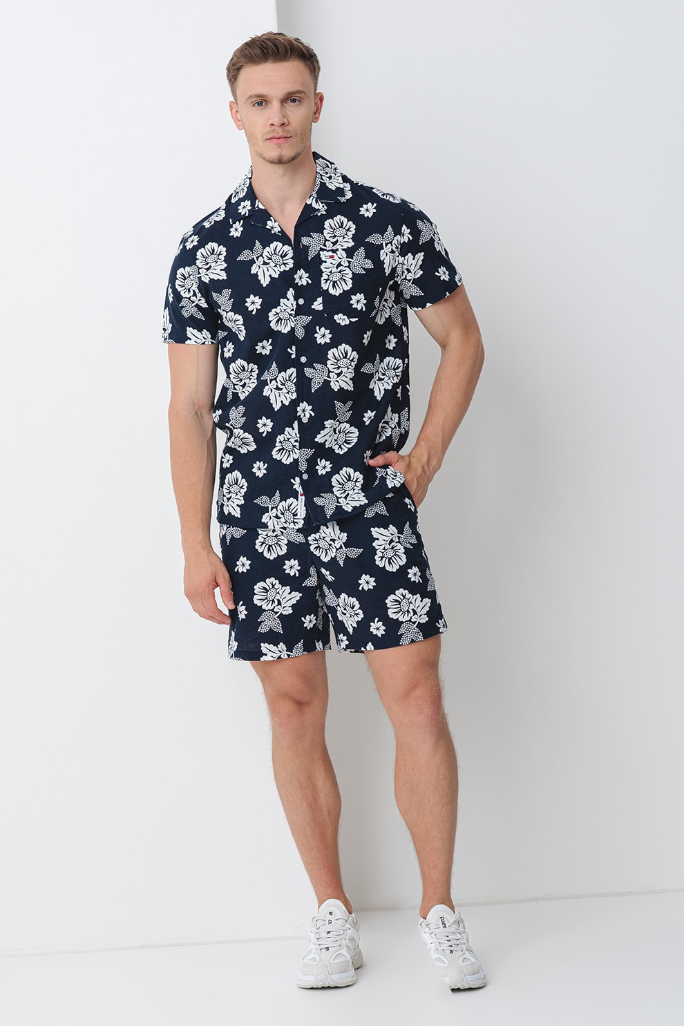 Tommy Jeans, Camasa cu imprimeu tropical, Alb murdar, Bleumarin, L