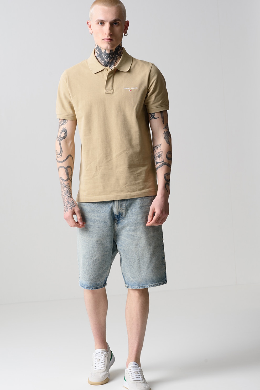 Tommy Jeans, Tricou polo cu logo discret, Maro nisip, S