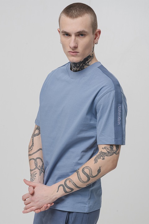 CALVIN KLEIN JEANS, Tricou cu decolteu la baza gatului si banda logo pe maneca, Ecru